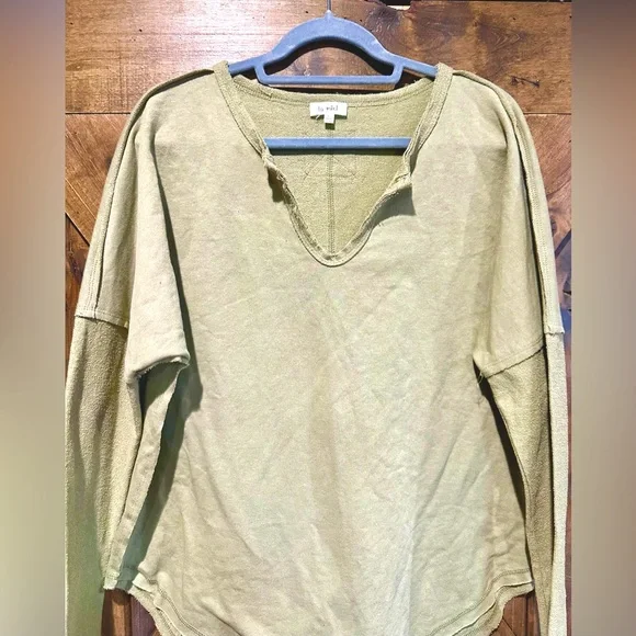 EUC La Miel Olive Green Long Sleeve Jersey Top Sz L - Picture 5 of 13